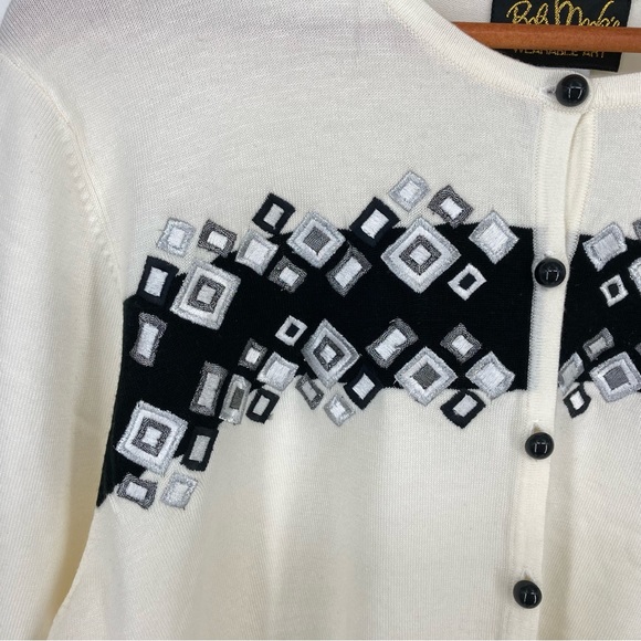 Bob Mackie Womens Size XL 2 Pc Sweater Set Tank Cardigan Black/White Embroidered - Picture 5 of 16
